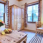 Apartament Konradówka - Dębowy, Klonowy, Kosówka, Limba, Brzozowy I Jemioła Zakopane
