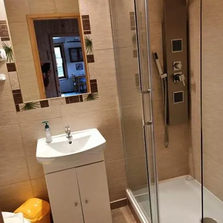 Konradowka - Debowy, Klonowy, Kosowka, Limba, Brzozowy I Jemiola * Ζακοπάνε