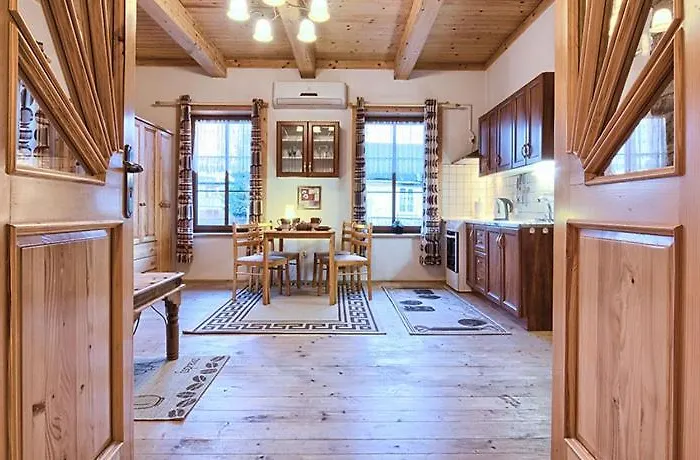 Konradówka - Dębowy, Klonowy, Kosówka, Limba, Brzozowy I Jemioła *