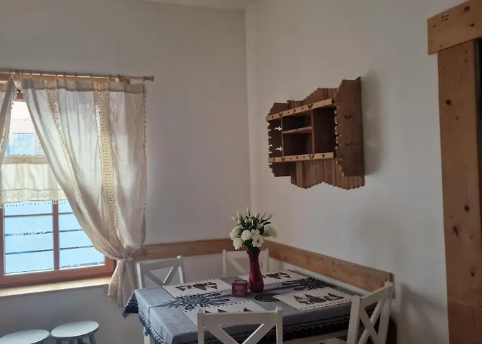 Konradówka - Dębowy, Klonowy, Kosówka, Limba, Brzozowy I Jemioła *