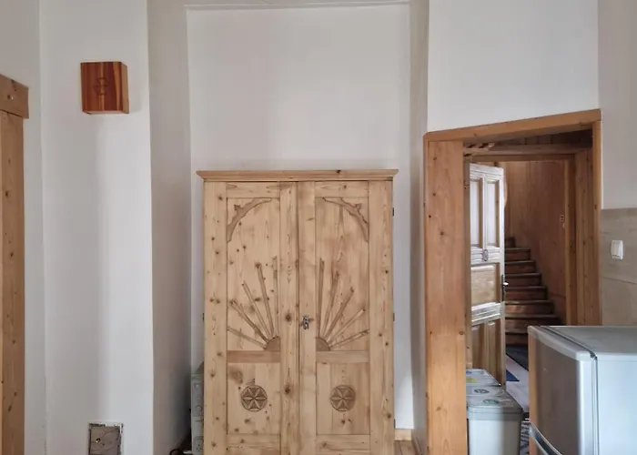 Konradówka - Dębowy, Klonowy, Kosówka, Limba, Brzozowy I Jemioła Zakopane